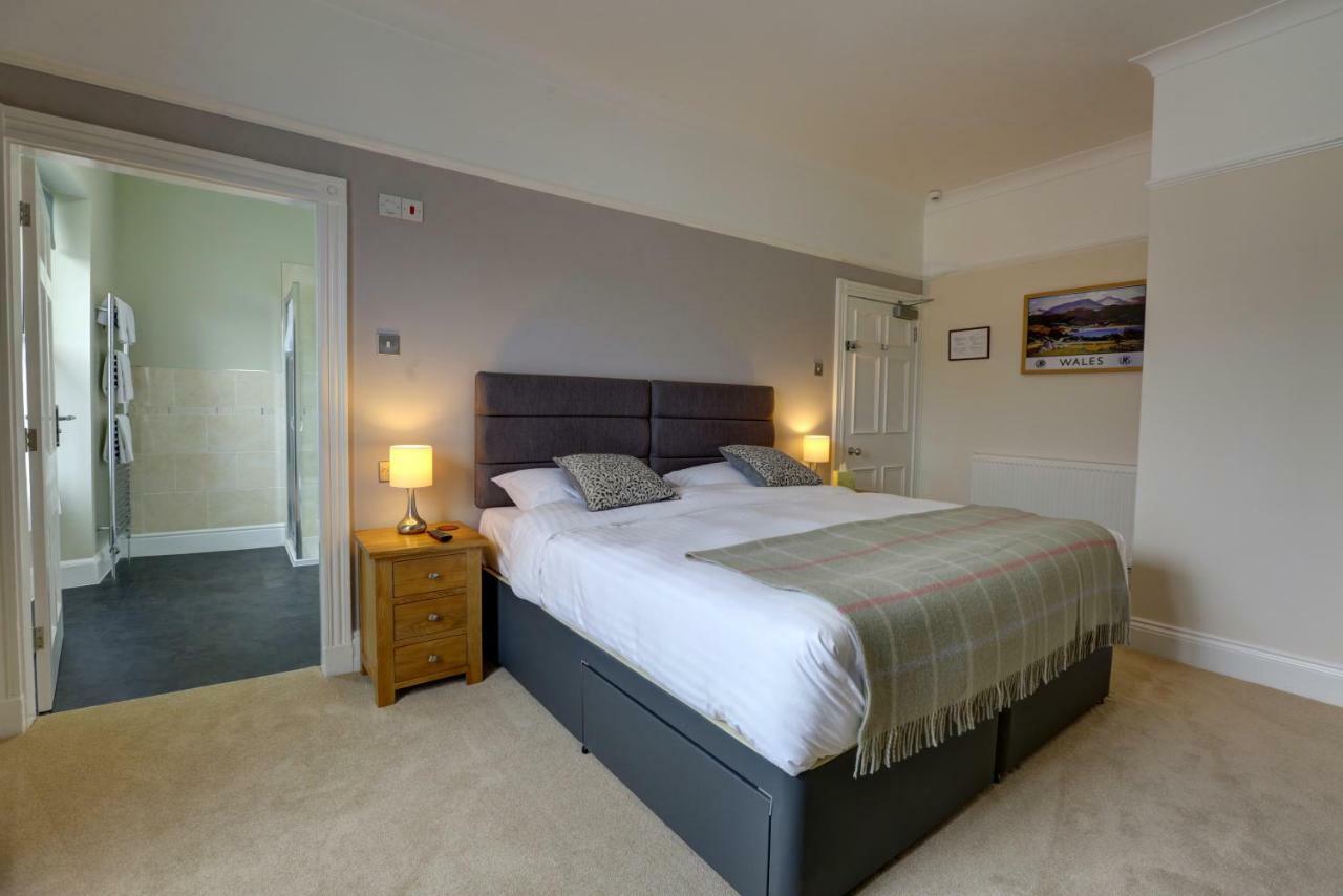 The Grange Guest House Brecon Extérieur photo